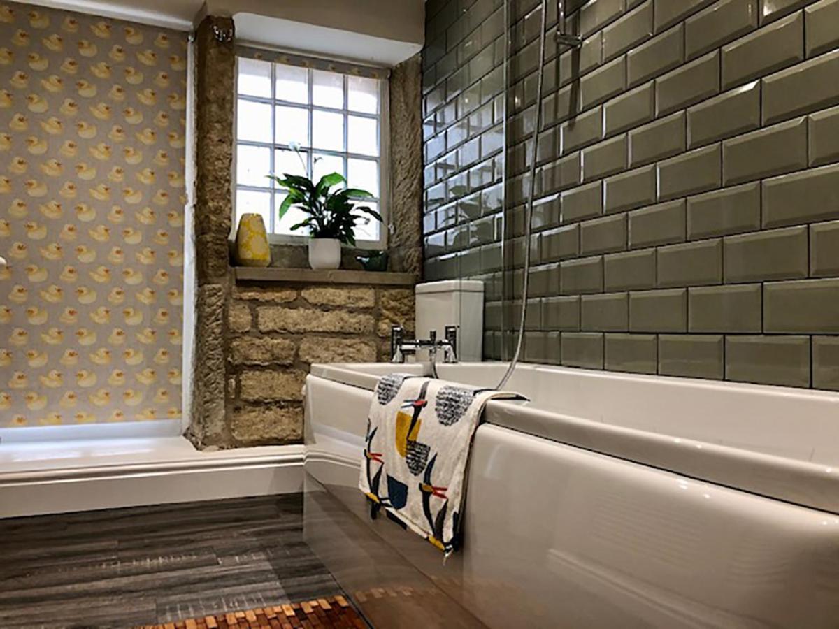 טודמורדן Ewood Cottage *New* Exquisite Country Cottage מראה חיצוני תמונה